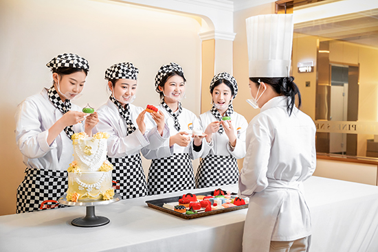 兰州有哪些烘焙学校可以上？选对学校，轻松解锁西点技能！