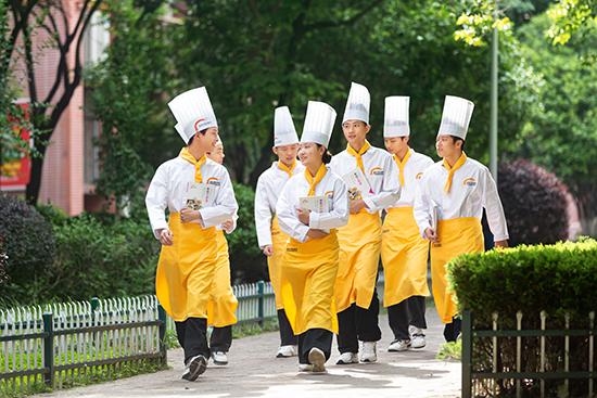 初中毕业 100 多分能上啥学校?甘肃新东方烹饪学校给你成才新选择 初中毕业 100 多分能上啥学校?甘肃新东方烹饪学校给你成才新选择